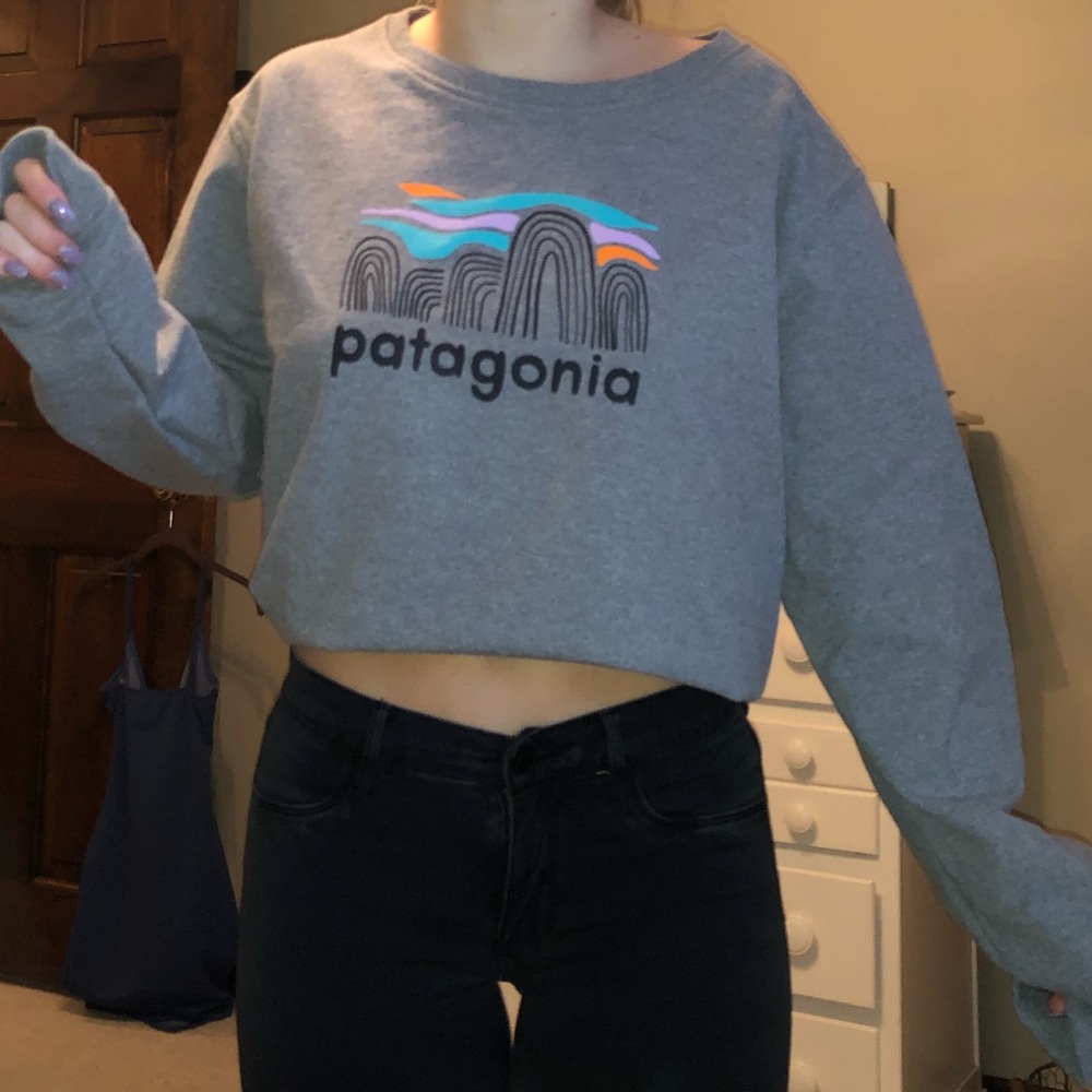 Patagonia Grey Crewneck Sweatshirt